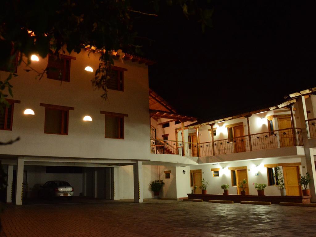 Hotel Cacique Real Zipaquirá Buitenkant foto